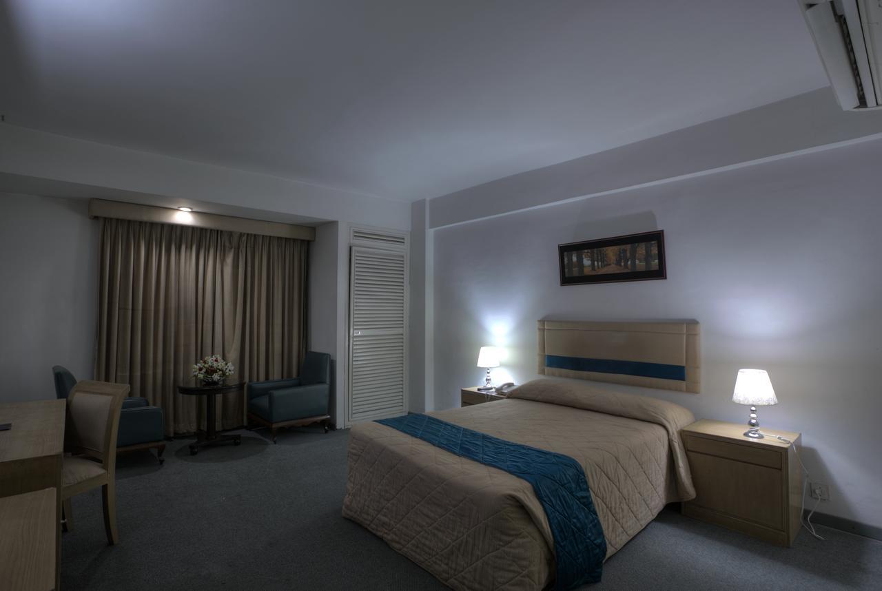 Hotel Purbani International Ltd. Dhaka Buitenkant foto