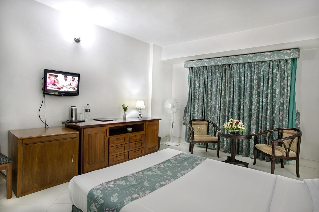Hotel Purbani International Ltd. Dhaka Buitenkant foto